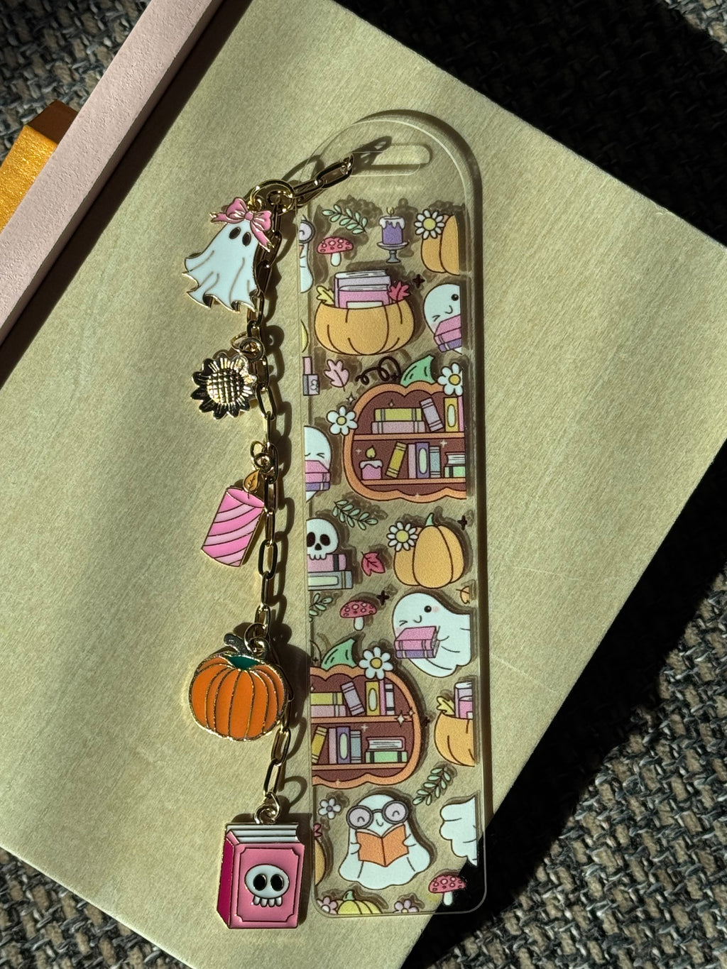 Pumpkin Ghost Bookshelf Bookmark