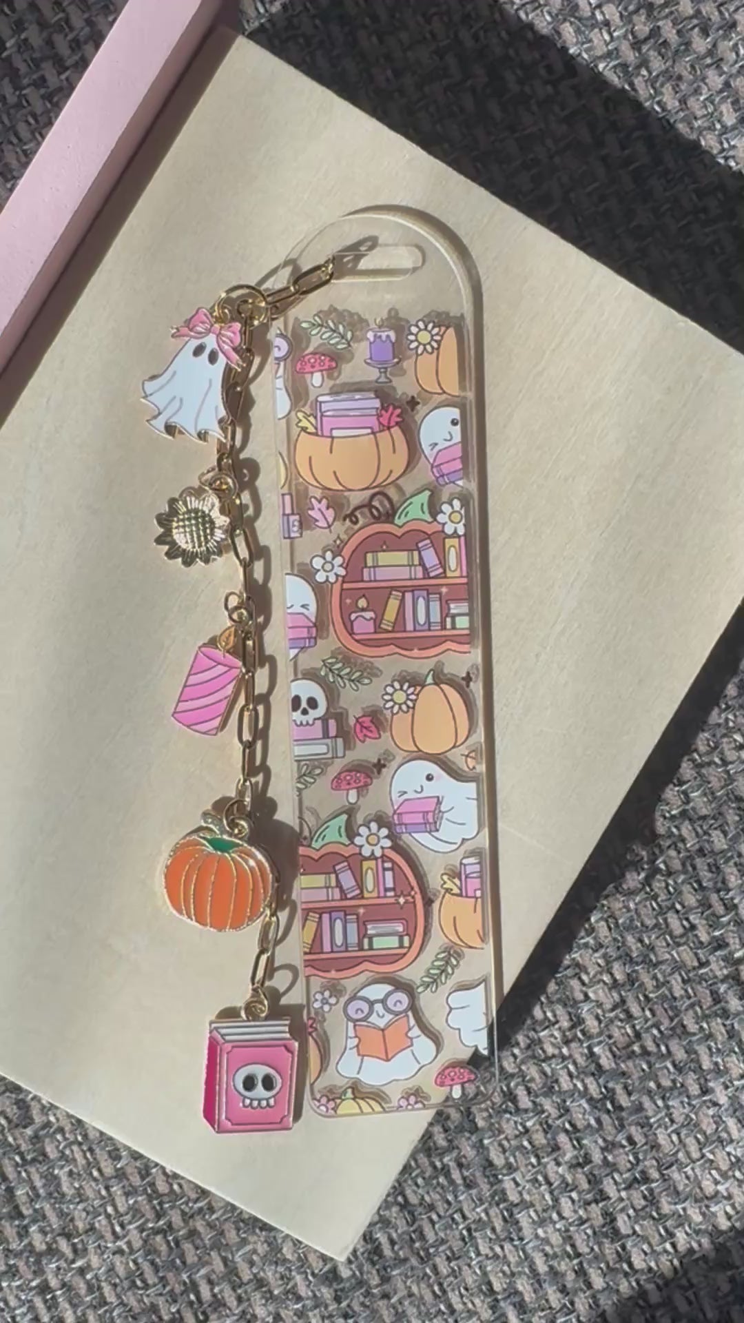 Pumpkin Ghost Bookshelf Bookmark